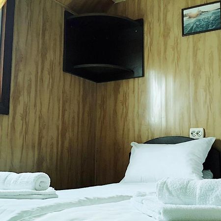 Hotel Restaurant Plutitor Delta Ways Nufaru Екстериор снимка